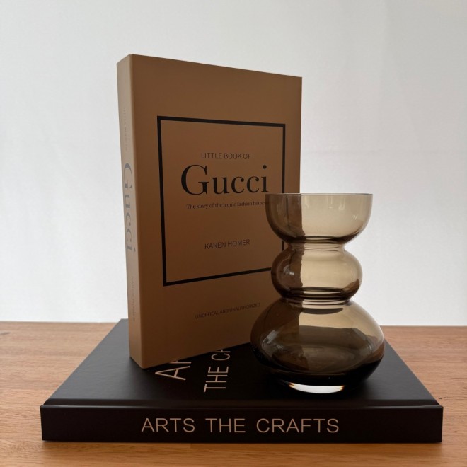 Libro Decorativo Sellado Gucci Beige...